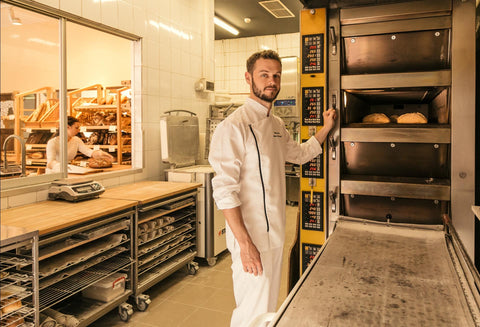 Cum facem maia naturală acasă, în 4 pași simpli, cu Tom Rees, patiser boulanger Pain Plaisir