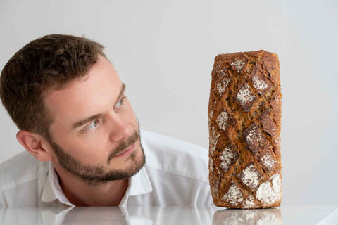 Tom Rees, chef brutar Pain Plaisir: „Primele cuvinte pe care le-am învățat în română sunt pâine la copaie”