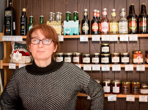 Drumul Mărțișorului către Pain Plaisir. O poveste despre cusut din pasiune