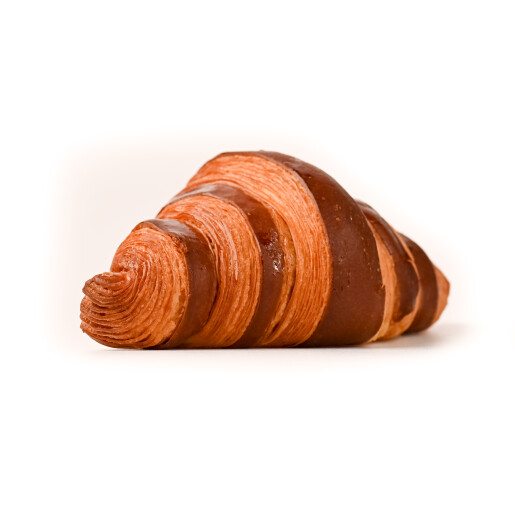 Croissant cu cremă de ciocolată și alune de pădure