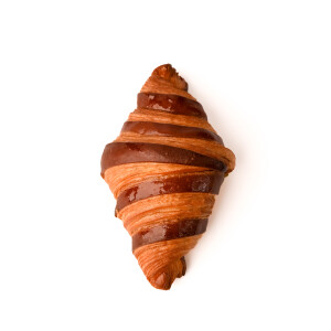 Croissant cu cremă de ciocolată și alune de pădure